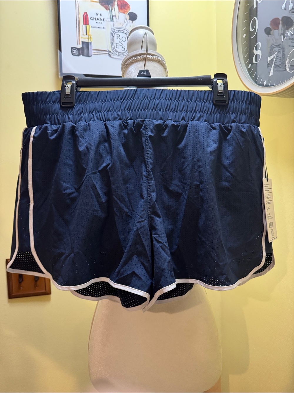 NWT Mondetta shorts size XL.